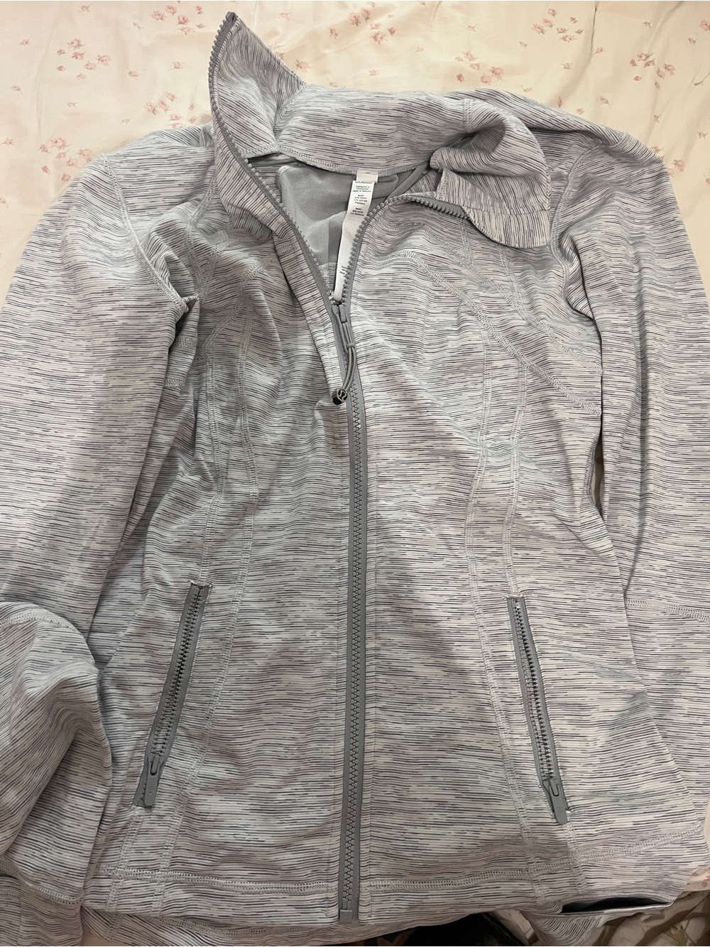 lululemon athletica Heathered Light Gray Zip-Up define Jacket